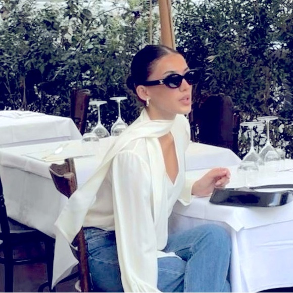 CAbi Tops - Cabi tie neck blouse